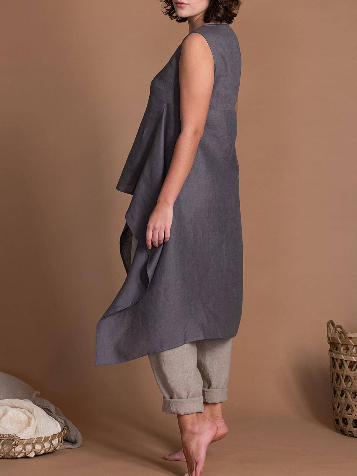 Cotton And Linen Crew Neck Sleeveless Irregular Hem Tank Top Cotton And Linen Crew Neck Sleeveless Irregular Hem Tank Top
