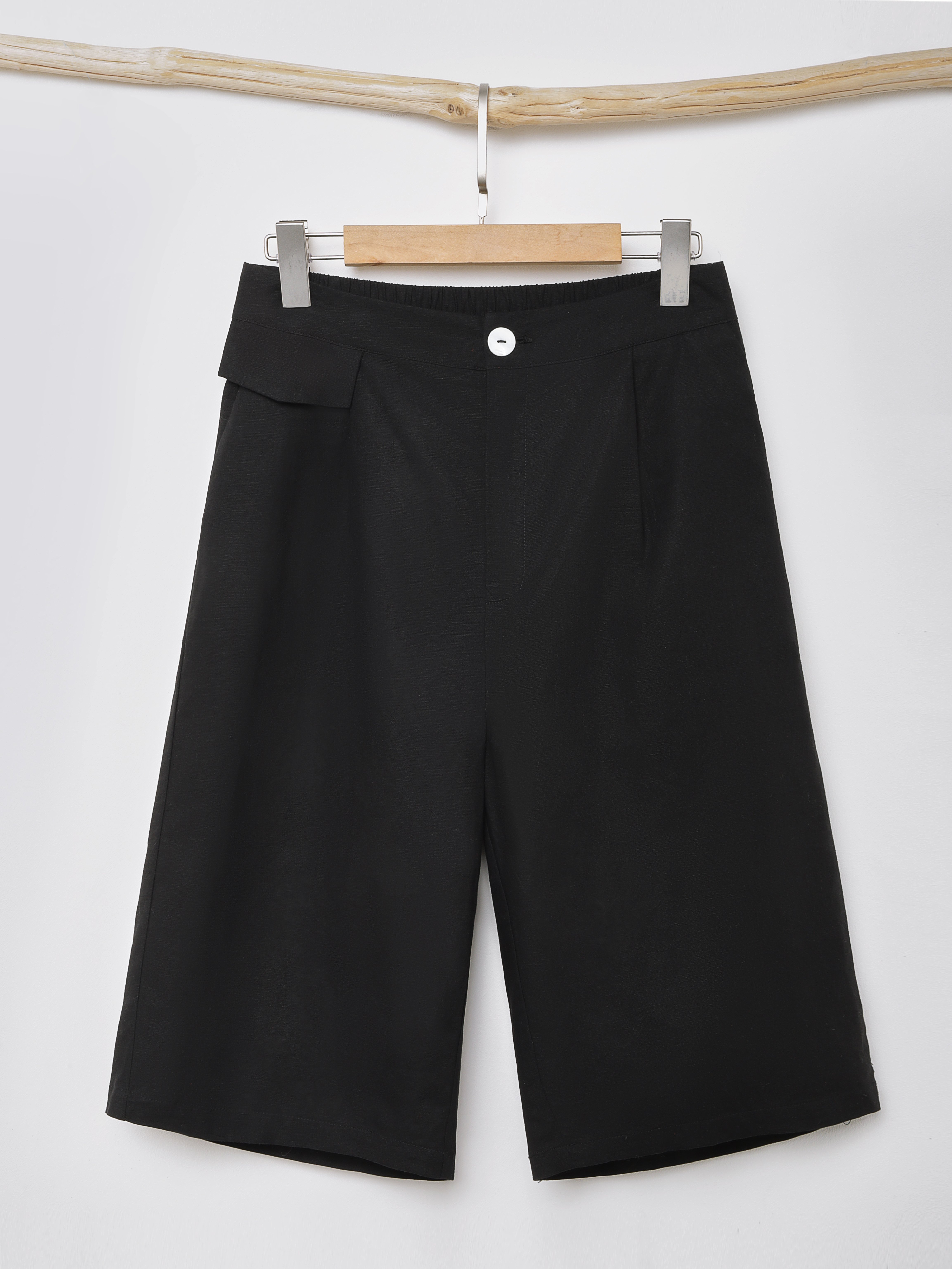 Linen Plain Pocket Design Shorts Linen Plain Pocket Design Shorts