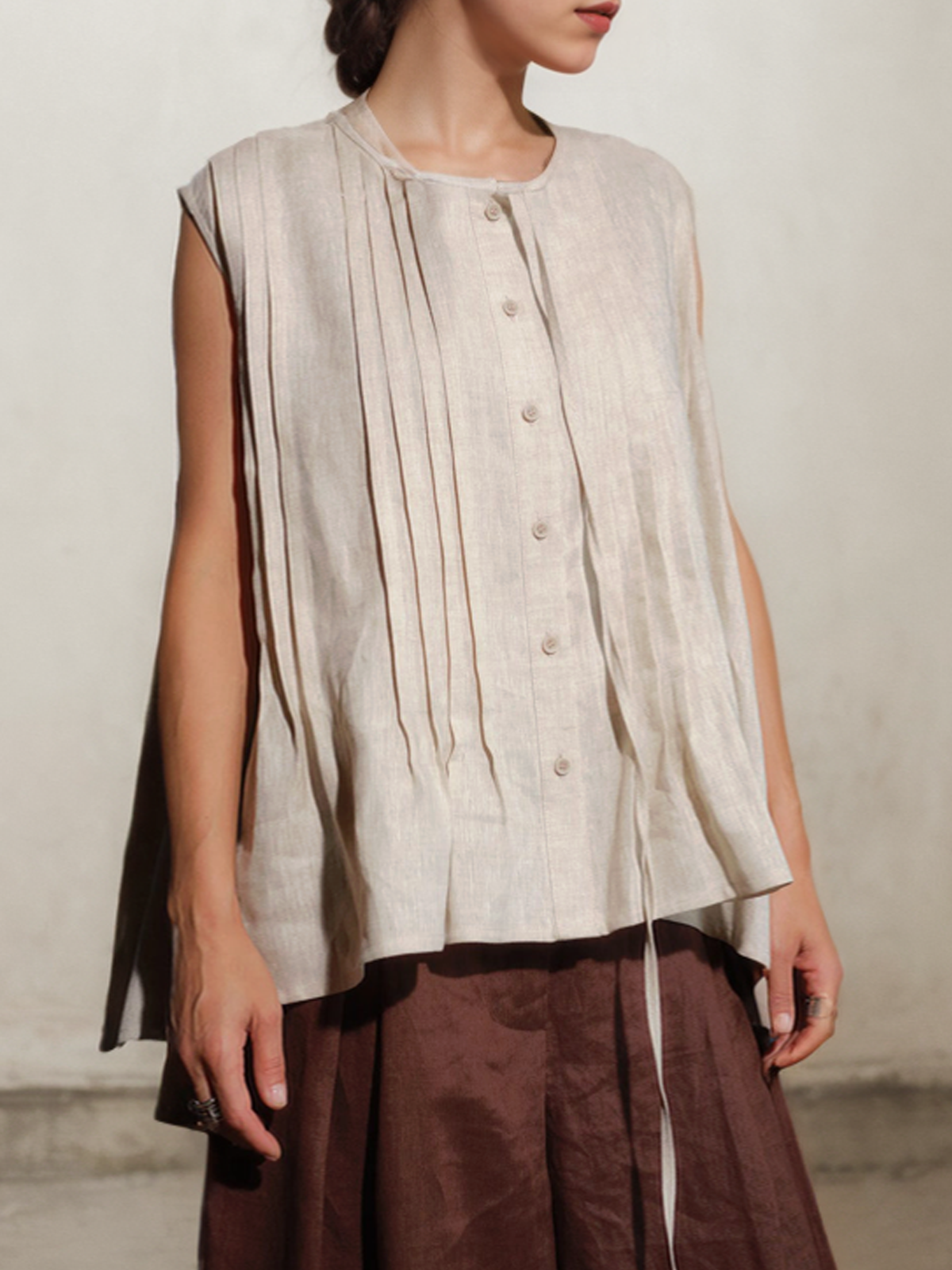 Cotton And Linen Crew Neck Button Design Pleats Sleeveless Tank Top