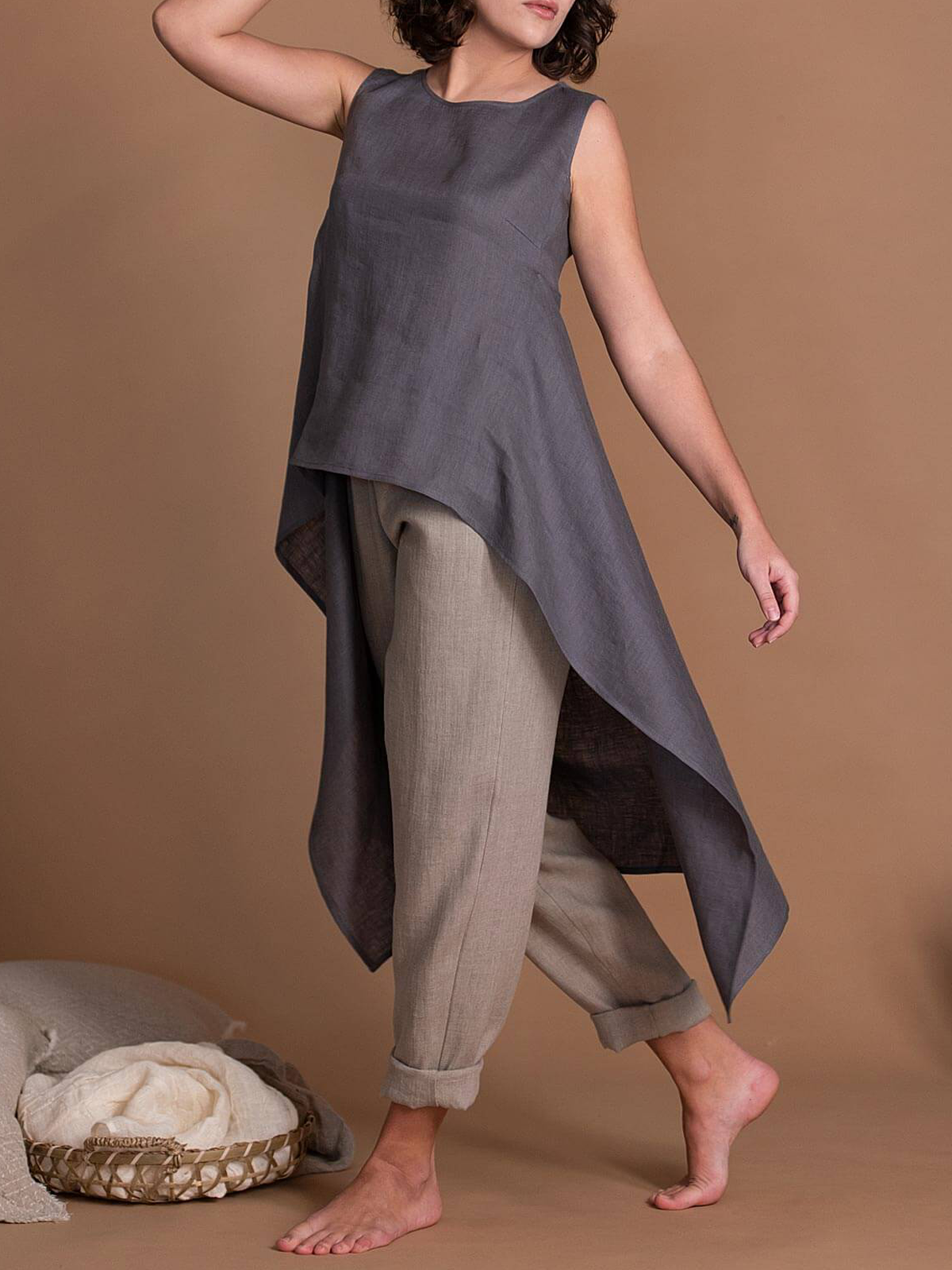Cotton And Linen Crew Neck Sleeveless Irregular Hem Tank Top Cotton And Linen Crew Neck Sleeveless Irregular Hem Tank Top