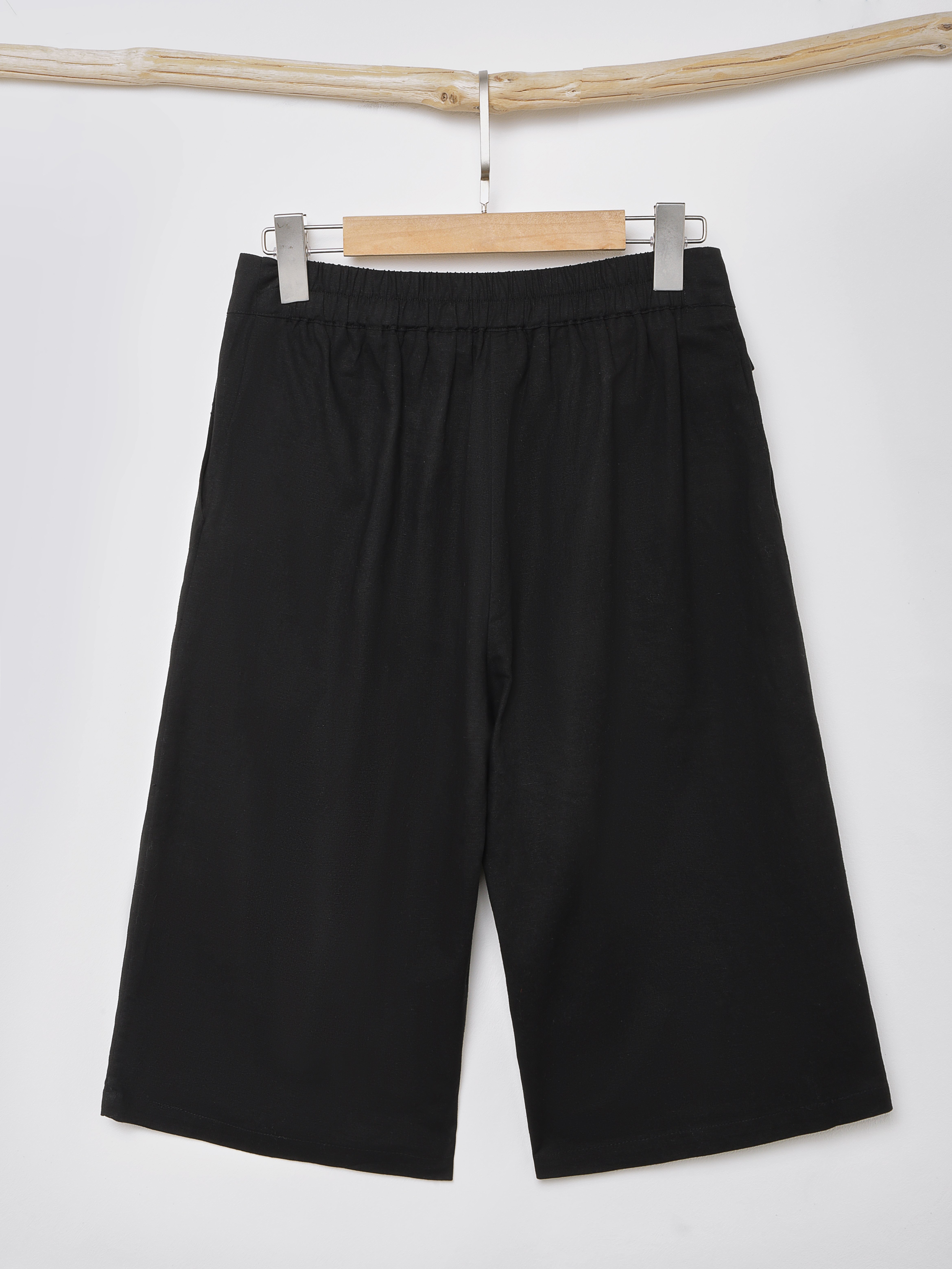 Linen Plain Pocket Design Shorts Linen Plain Pocket Design Shorts
