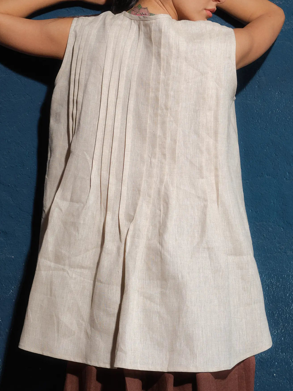 Cotton And Linen Crew Neck Button Design Pleats Sleeveless Tank Top Cotton And Linen Crew Neck Button Design Pleats Sleeveless Tank Top