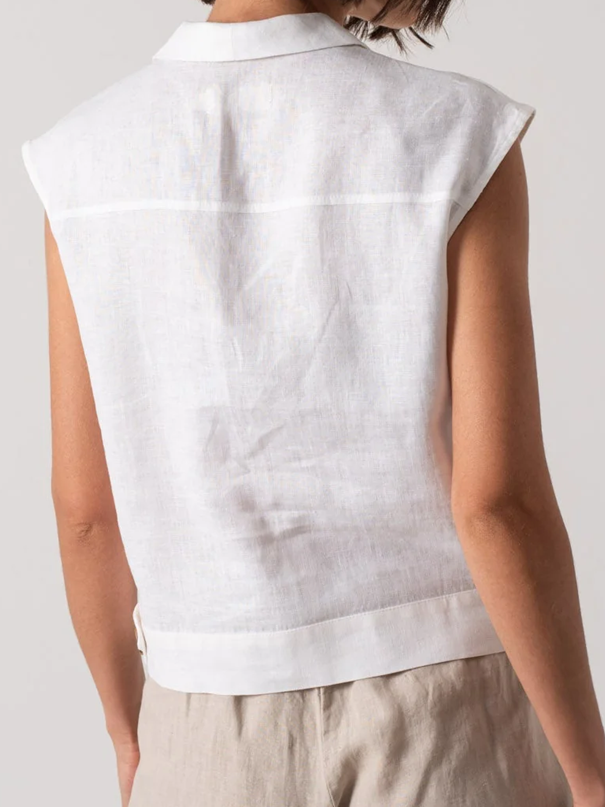 Linen V-neck Plain Sleeveless Tank Top Linen V-neck Plain Sleeveless Tank Top
